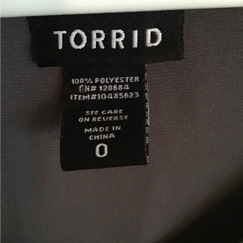 Plus Size Torrid Top - Picture 3 of 4